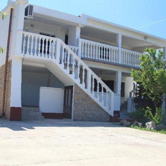 Villa Alexa Cesarica Bagian luar foto